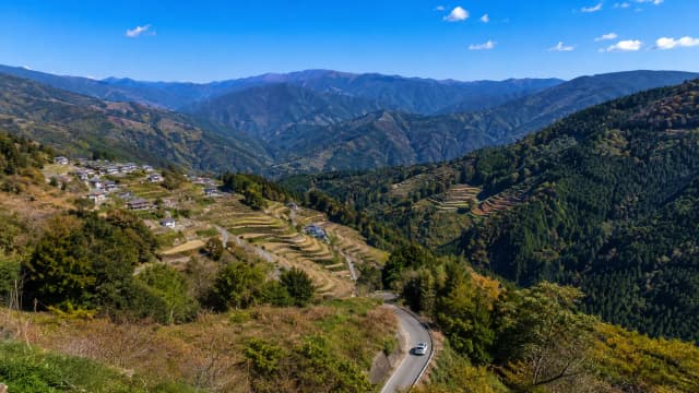 人口が減る地域の新しい枠組みに、訪問看護は入っていない——「特定地域」の線引き案が示された|該当は356市町村・全体の20.5%、2027年4月施行のサムネイル画像