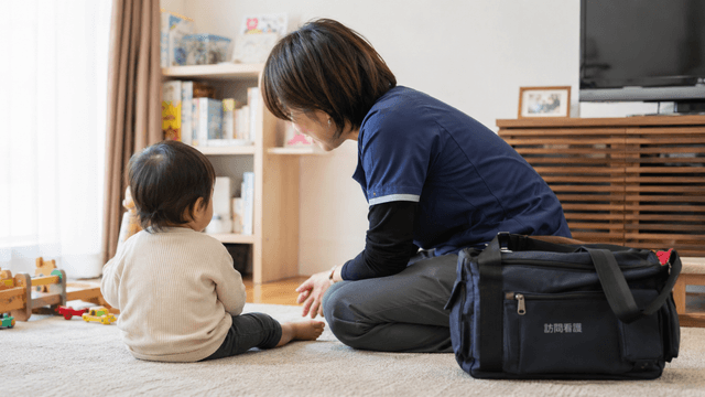 増えているのは、子どもの訪問看護——在宅の医療的ケア児、17年で倍増の約2万人|訪問看護の利用者で最も伸びているのは10代、高齢者だけではないもう一つの現場のサムネイル画像